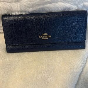 🌹SOLD 🌹Coach Navy blue Wallet